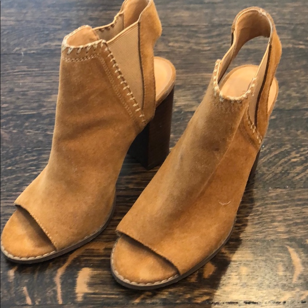 urban outfitters wedges